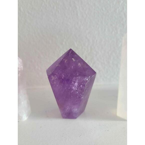 High Quality Amethyst Free Form Point - Picture 7 of 7